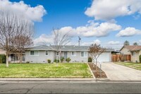 Building Photo - 5641 E Austin Way