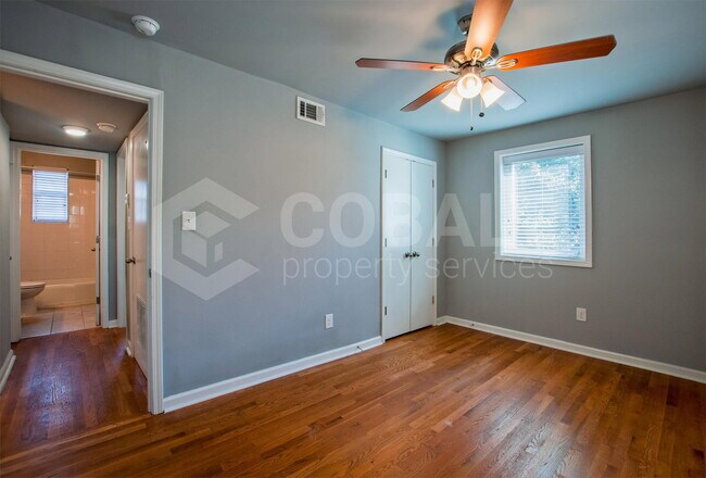 Building Photo - 271 Glen Iris Dr NE