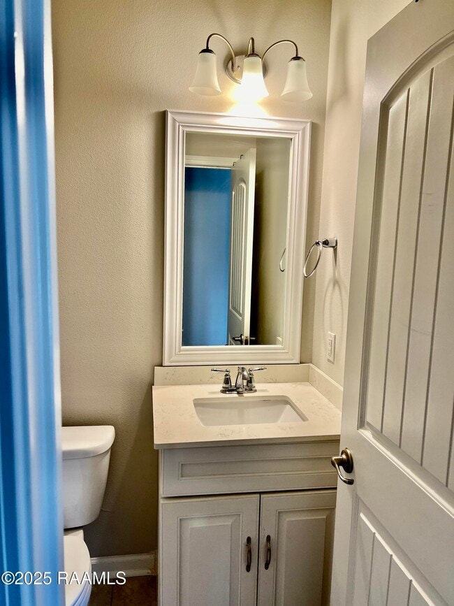 Building Photo - 109 Marais Ave