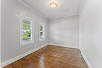 Building Photo - 1204 Shearn St