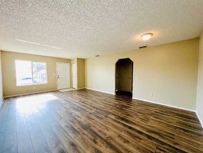 Building Photo - 350 Winter Ridge Blvd