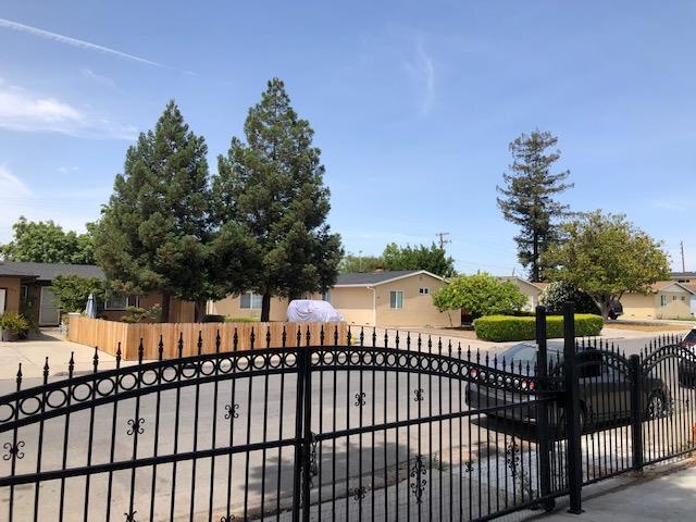 Building Photo - 384 Mccovey Ln