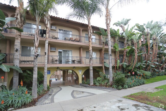 Rosewood Apartments - 10760 Rose Ave.
