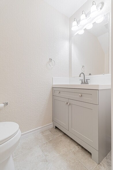 Building Photo - 11427 Creek Eagle