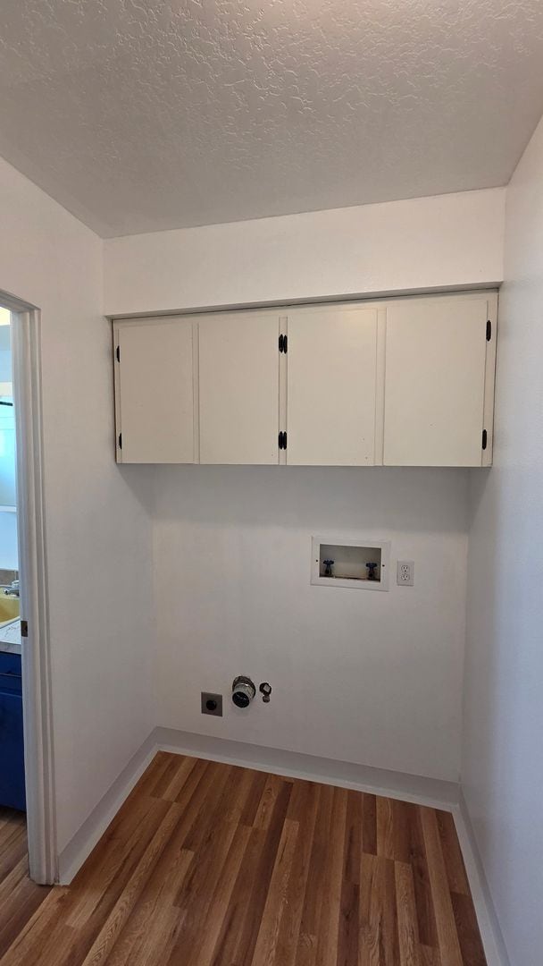 Building Photo - Remodeled Two Bedroom Duplex Off Reserve