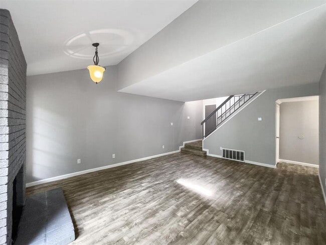 Building Photo - 10403 Golden Meadow Dr