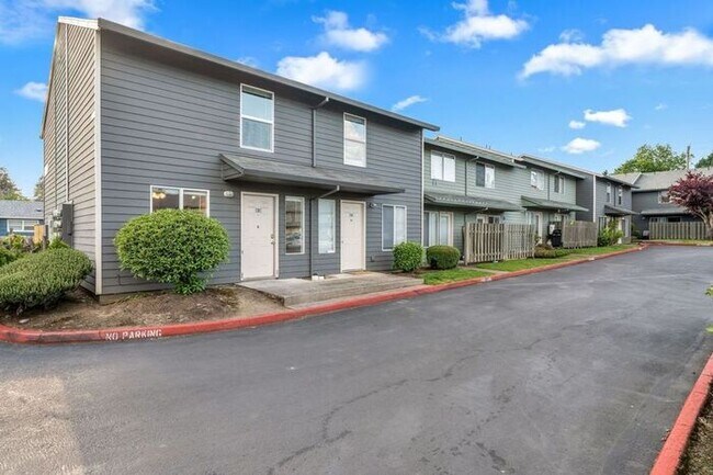 Building Photo - 2 bedroom unit. Pets OK! Lots of upgrades! Full size washer and dryer in every unit!!