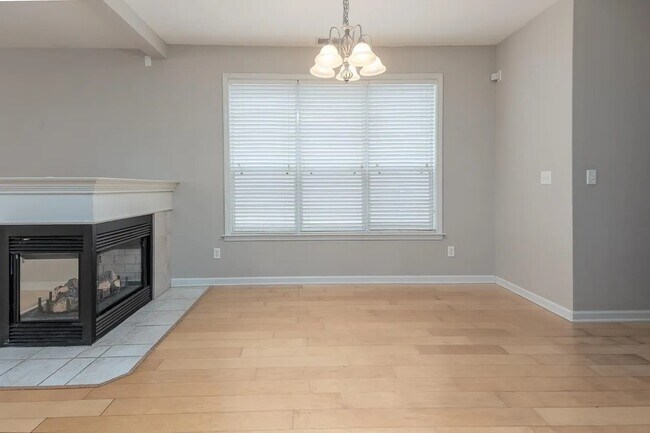 Building Photo - 162 Island Bluff Dr