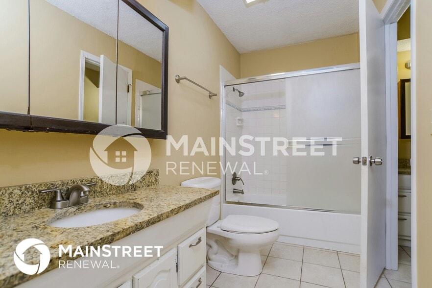 Building Photo - 1126 E Elizabeth St