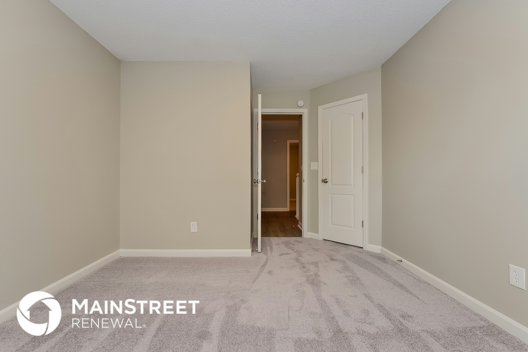 Building Photo - 704 Fieldstream Way