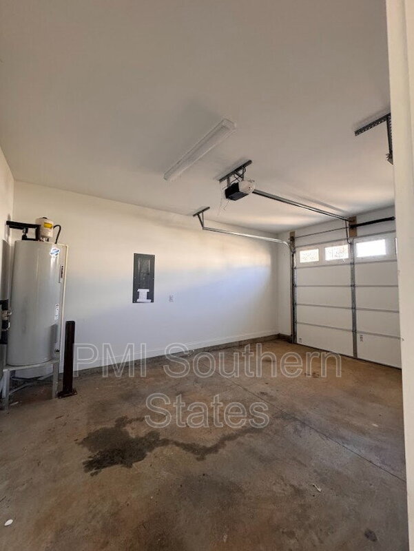 Building Photo - 207 Clarus Crk Wy