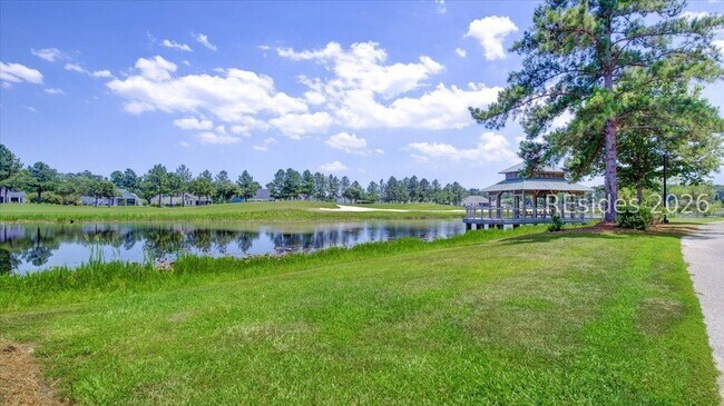 Building Photo - 179 Garden Row Dr N