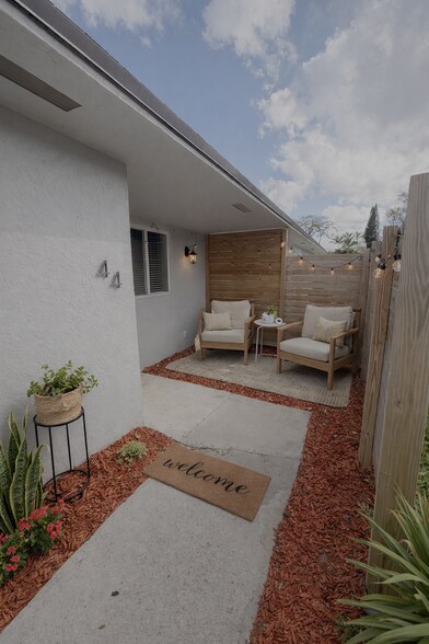 Building Photo - 44 SW 13th St