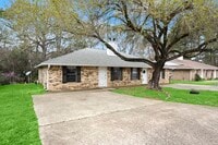 Building Photo - 3004 Manor Ln