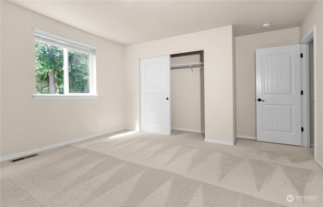 Building Photo - Listed For Rent