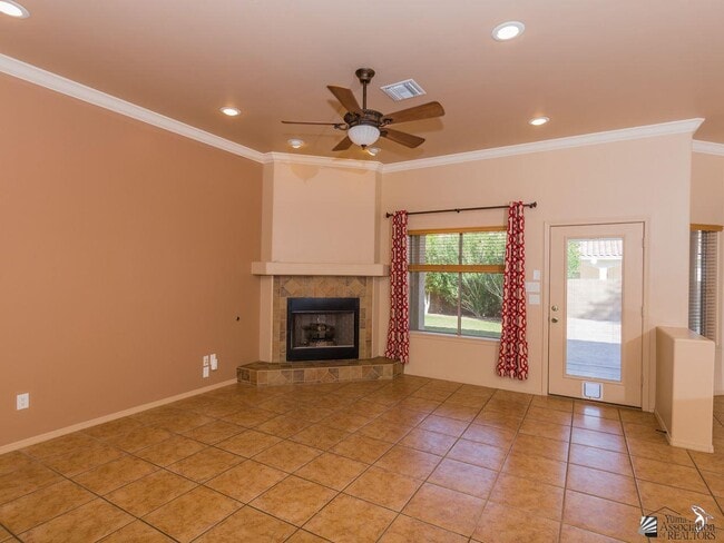 Building Photo - 10392 E 39th Pl