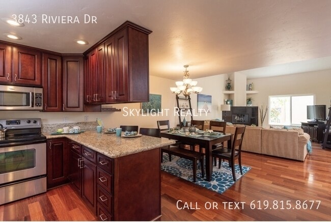 Building Photo - 3843 Riviera Dr