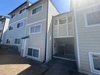 Building Photo - 15210 Macadam Rd S