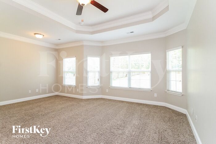 Building Photo - 3173 Knoll Ridge Dr