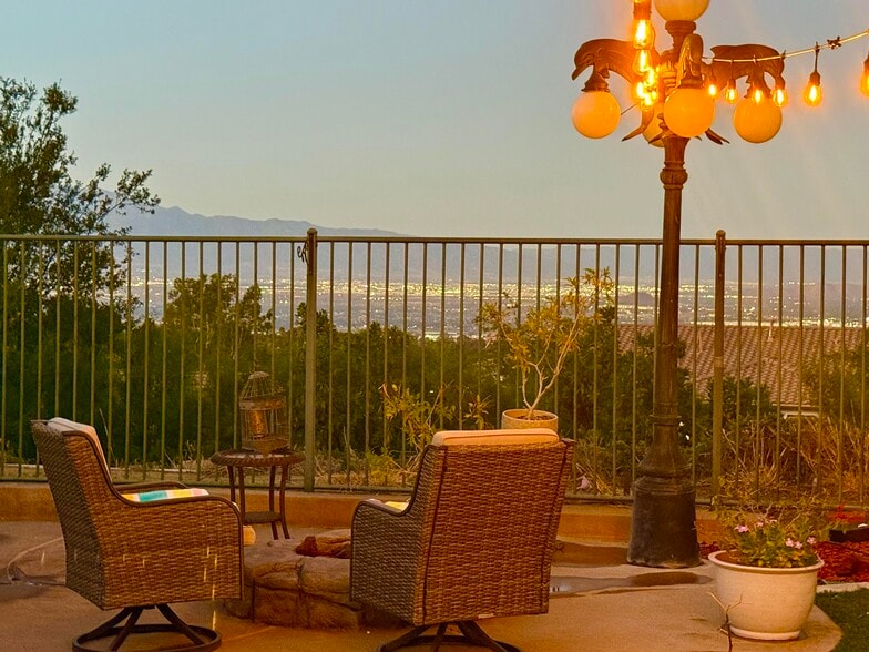 Building Photo - 1485 Clearview Cir