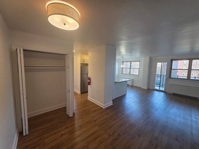 Building Photo - 7100 JFK Blvd E