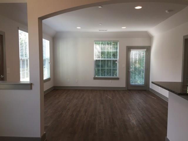 Building Photo - 12200 Abbey Glen Ln