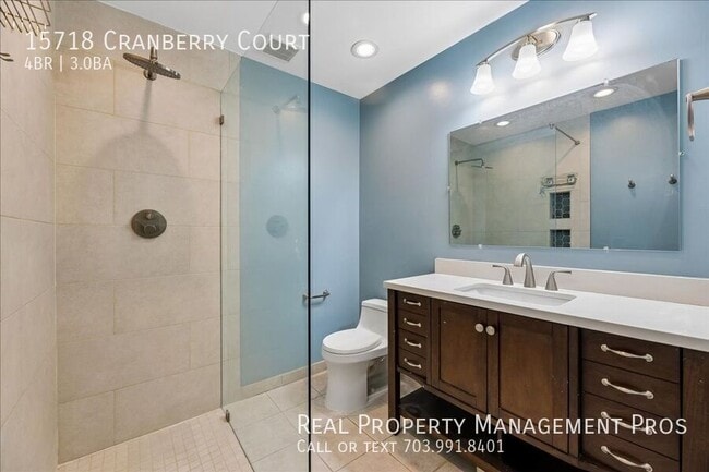 Building Photo - 15718 Cranberry Ct