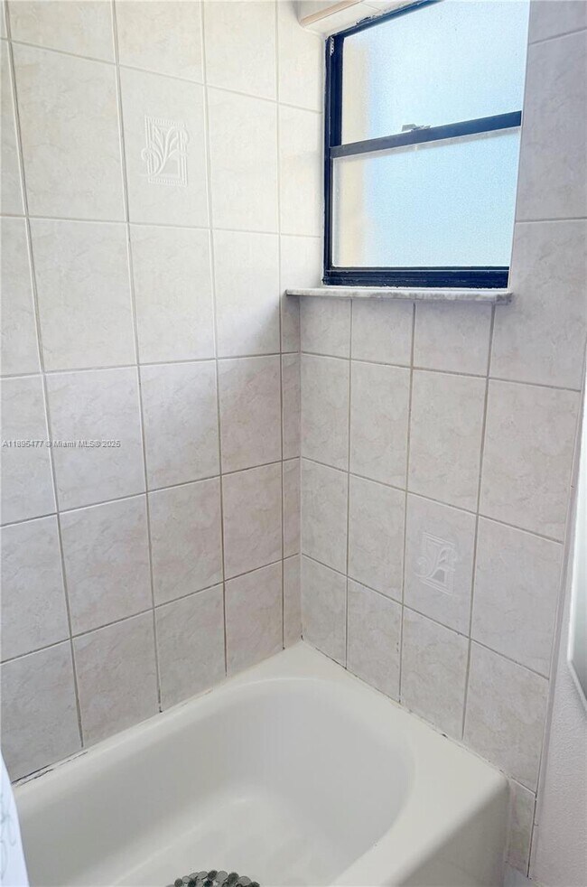 Building Photo - 6024 NW 172nd Terrace