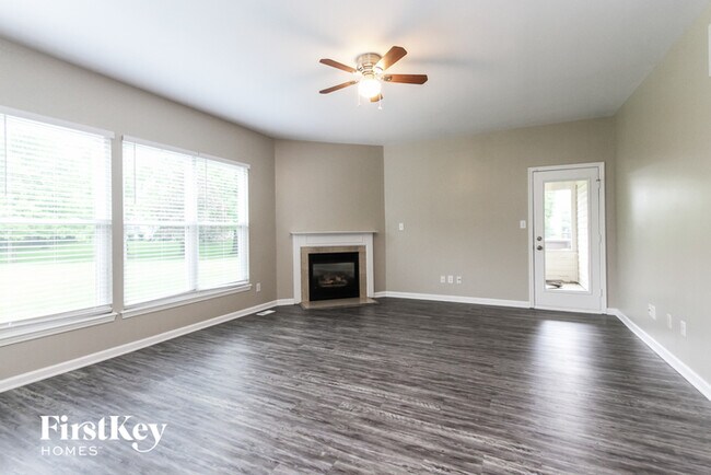 Building Photo - 6286 Forest View Ct