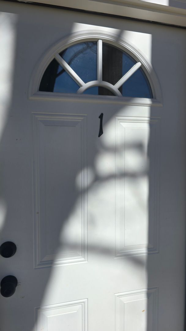 Building Photo - 2 bed/ 1.5 Bathroom Townhouse Church Hill,...