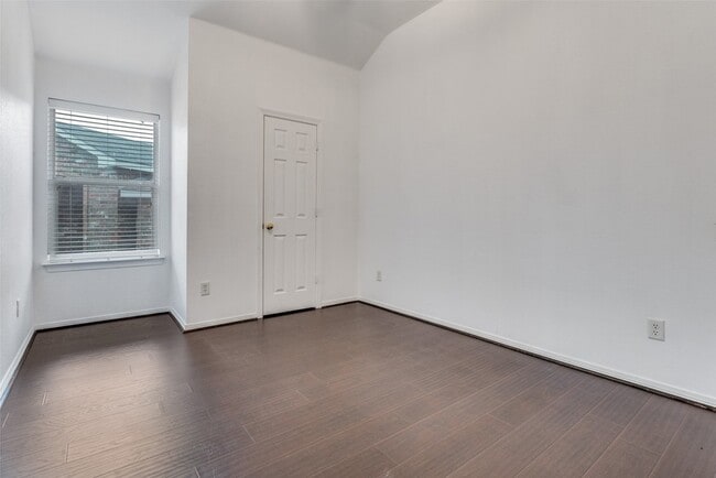 Building Photo - 8169 Whitney Ln