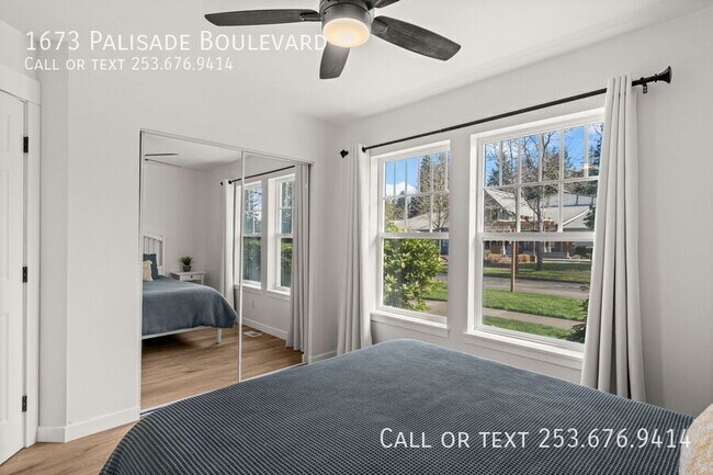 Building Photo - 1673 Palisade Blvd