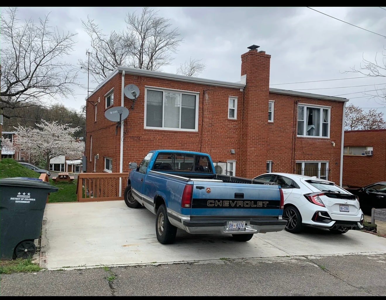 Building Photo - 113 Webster St NE