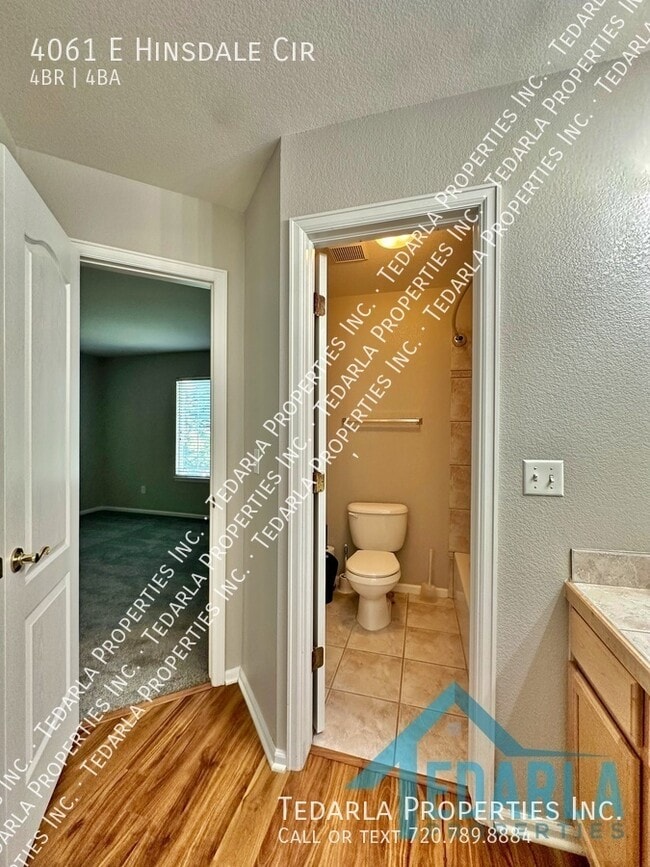 Building Photo - 4061 E Hinsdale Cir