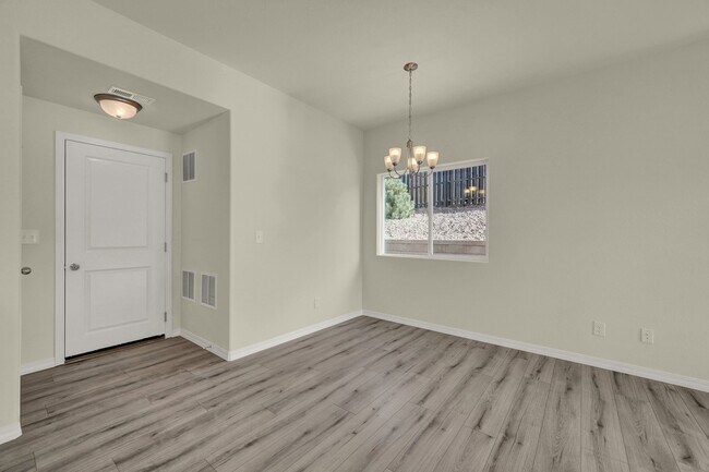 Building Photo - 6241 Felsite Grv