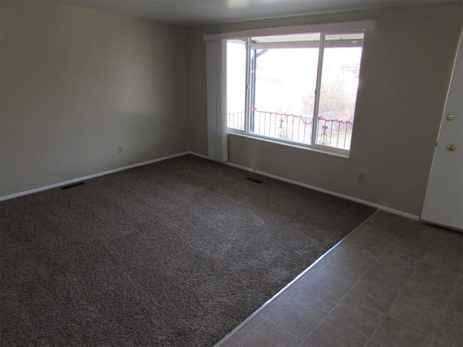 Building Photo - 3806 S Sunnyvale Dr