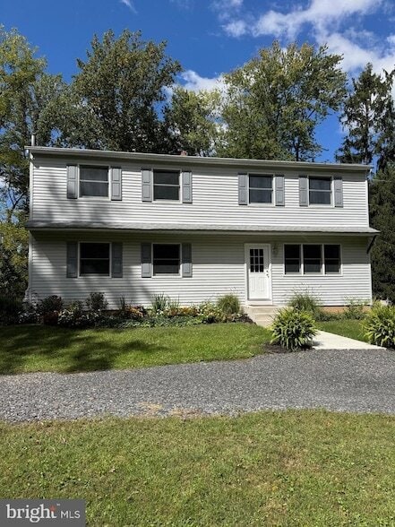 Building Photo - 6025 Honey Hollow Rd