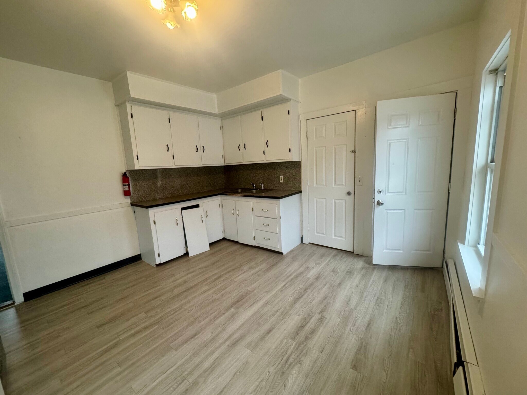 Building Photo - 61 John St