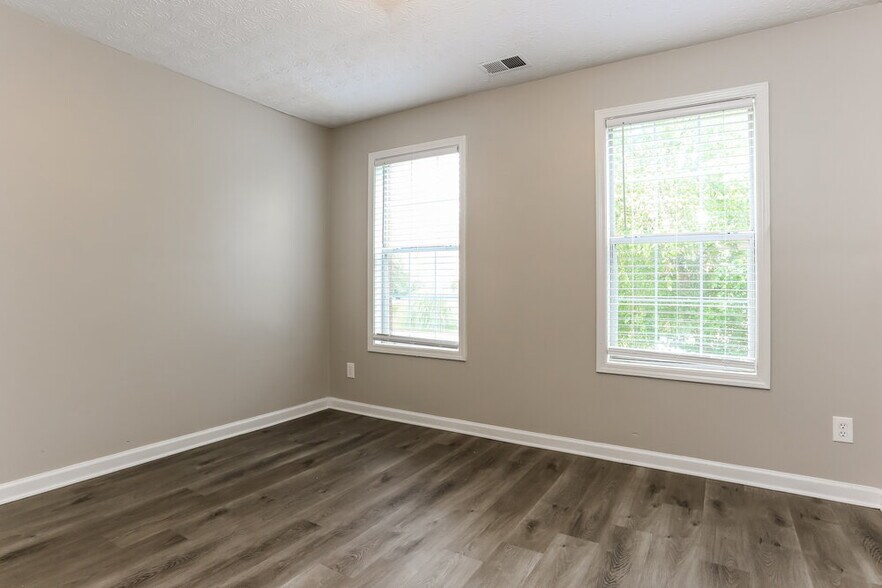 Building Photo - 3747 Wolverton Cir