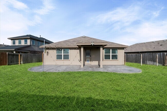 Building Photo - 8207 Amaryllis Ct