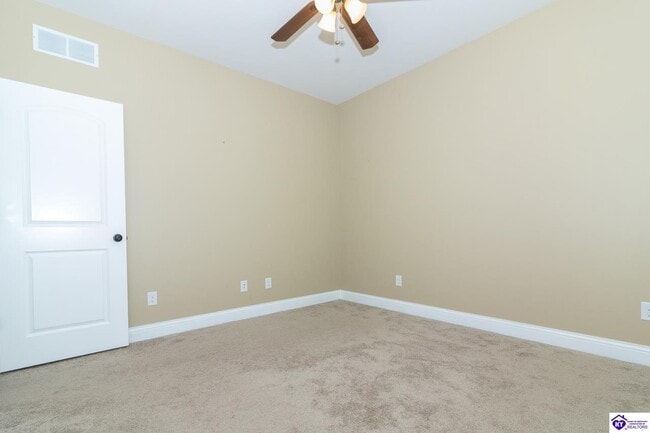 Building Photo - 114 Lowball Ln
