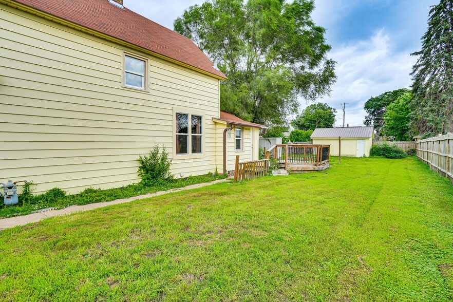 Backyard - 4848 N 6th St