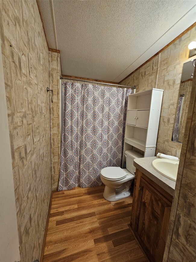 Building Photo - 1324 S Walker Rd