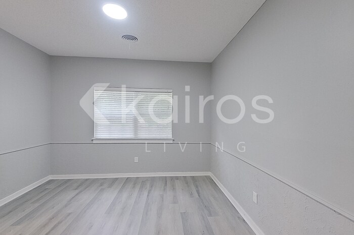 Building Photo - 10 Idlewood Ln