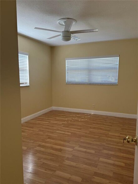 Building Photo - 5112 SW 87th Ter