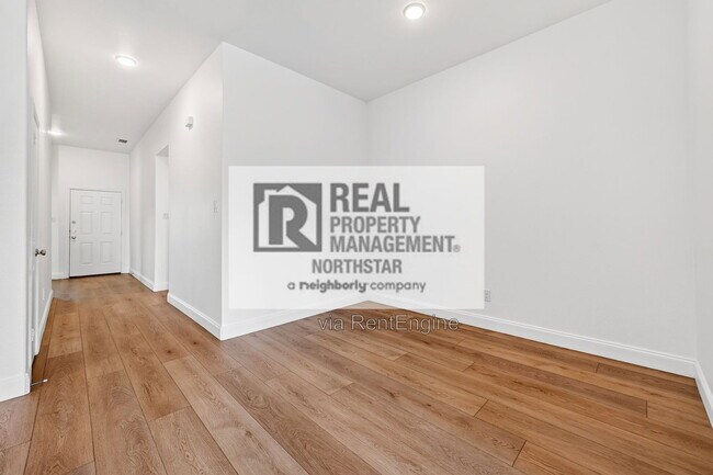 Building Photo - 1804 Huisache St