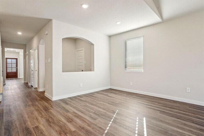 Building Photo - 14230 Rolling Pastures Dr