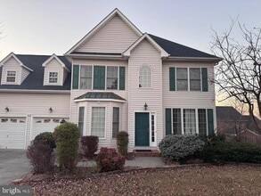 Building Photo - 2639 Middle Rd