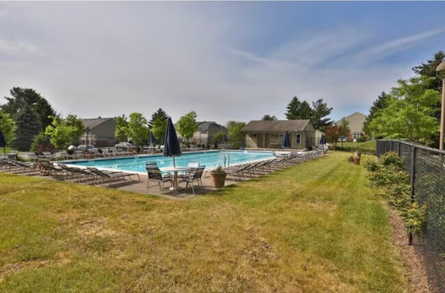 Building Photo - 93 Ramsgate Ct