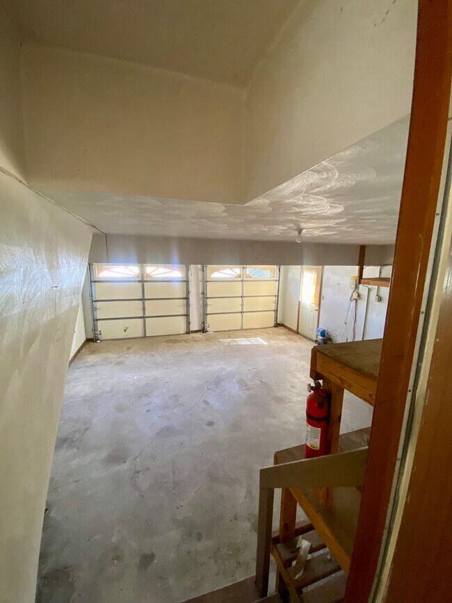 Building Photo - Wesleyan Pines